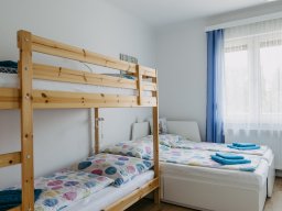 Schlafzimmer 2